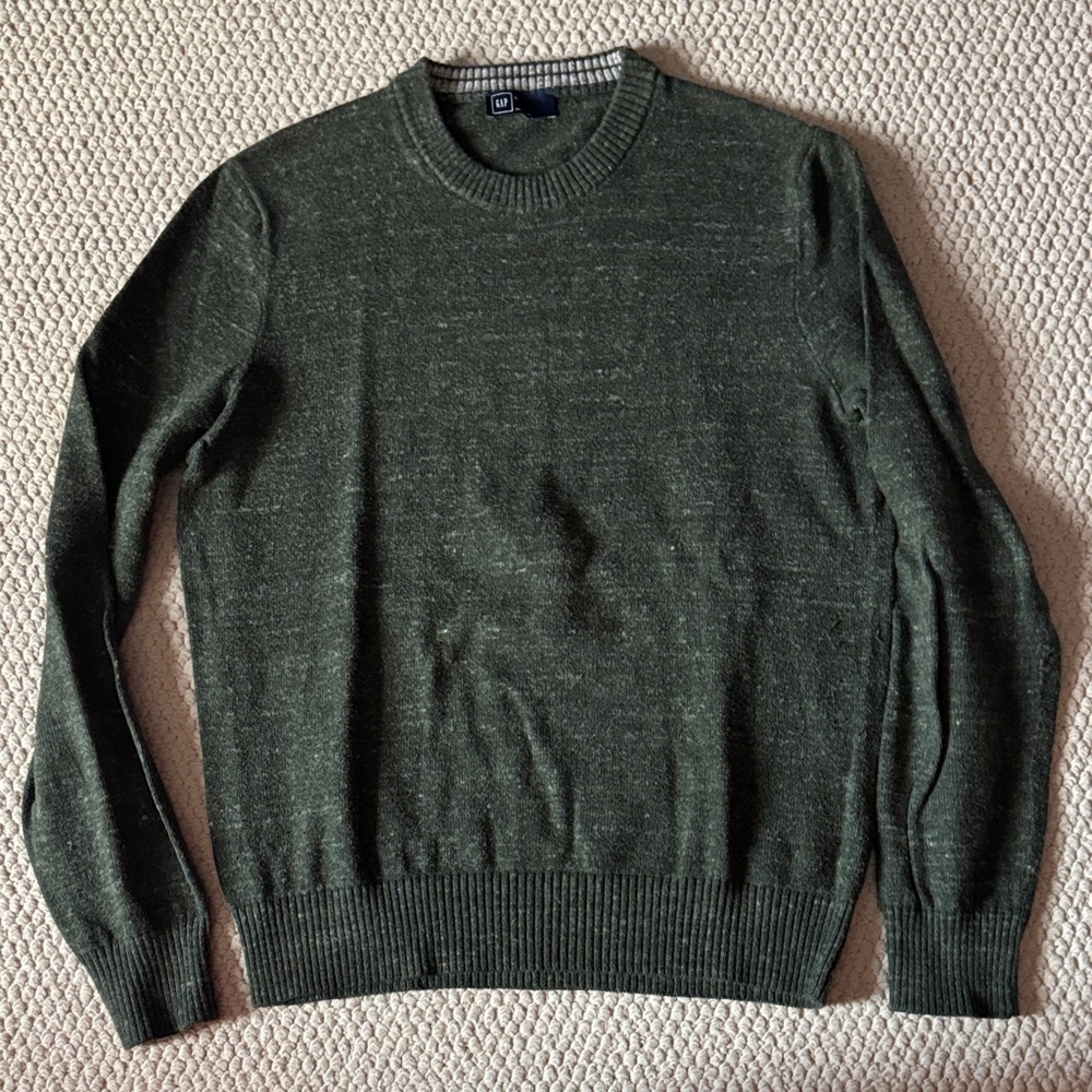 Gap—Men's Green Sweater, sz medium